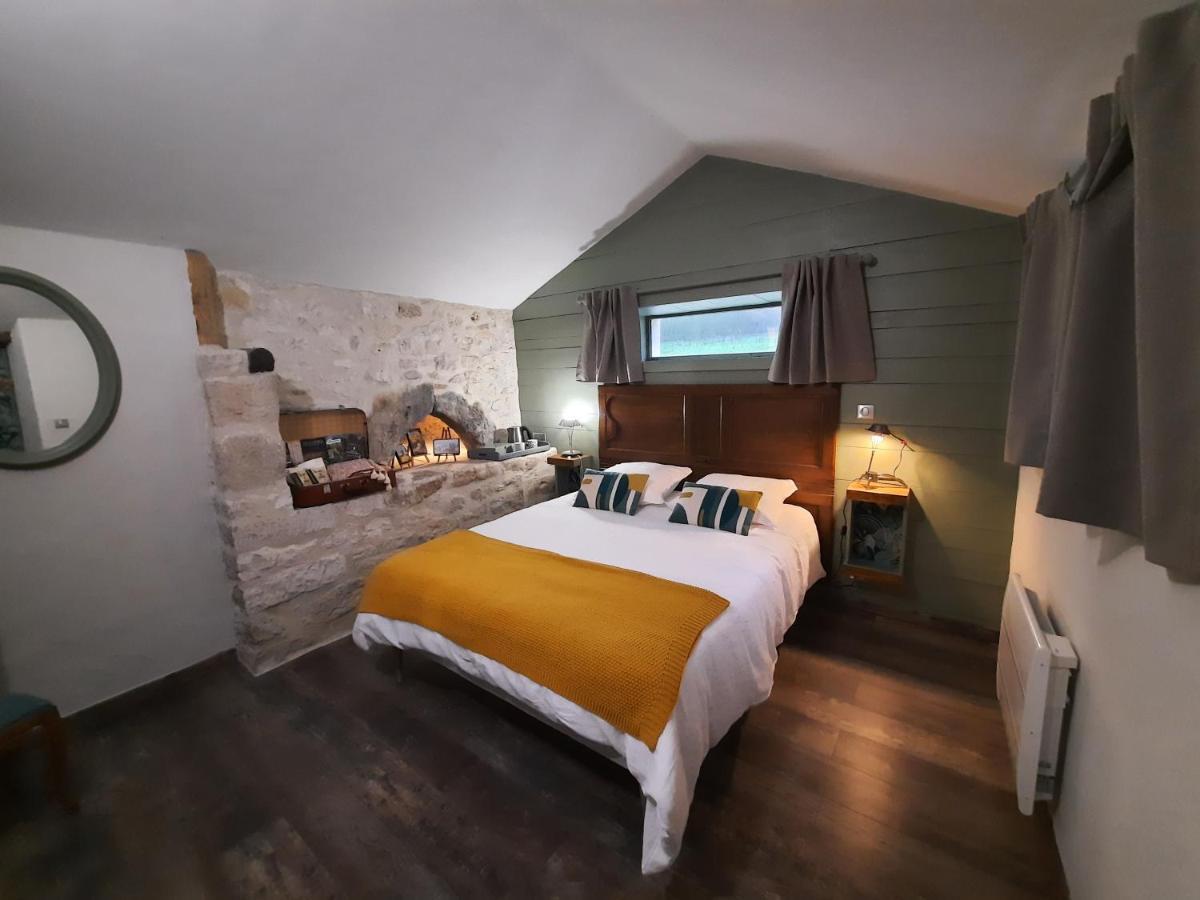 Le Val Du Pech Chantant Chambres D'Hotes Pern Екстер'єр фото